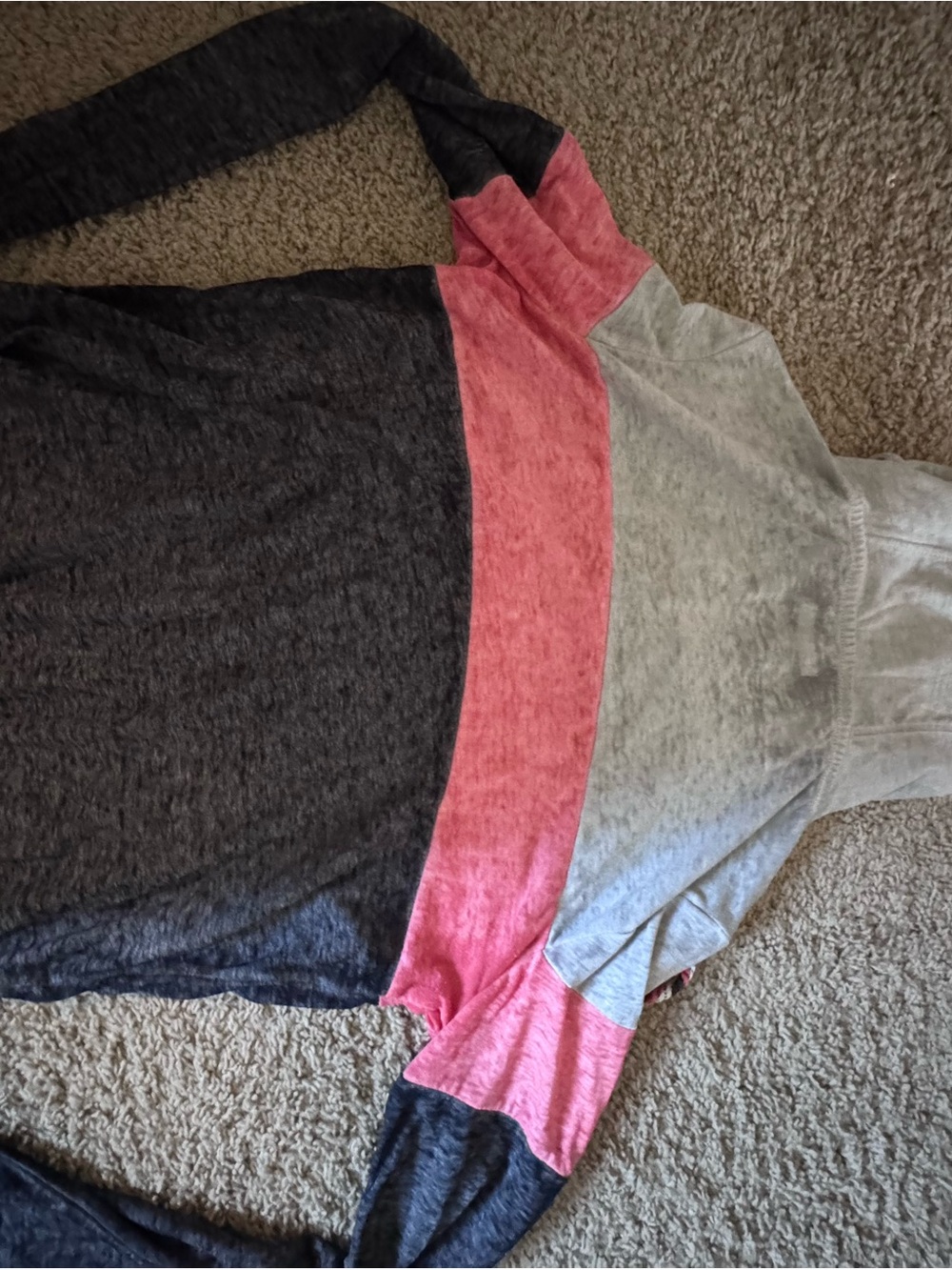 Maurice’s Hooded Pullover lightweight Sweatshirt - Gray & Pink - Picture 3 of 3